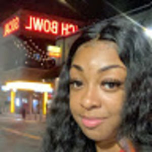 Meet your Posher, Deonna